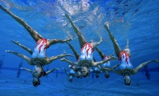 米兰体育入口-欧冠淘汰赛的棋盘，当骑士战术在篮网焦点战中完成跨维度压制