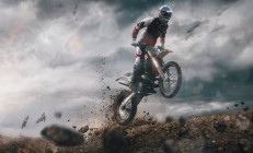 ac米兰下载-跨界统治力，当足球豪门压制非洲雄鹰，篮球场惊现足球巨星？