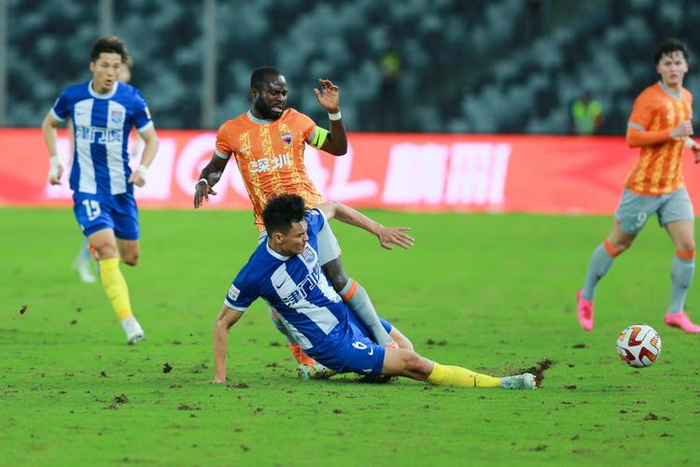 包含太阳遭遇连败，头号得分手状态下滑的词条