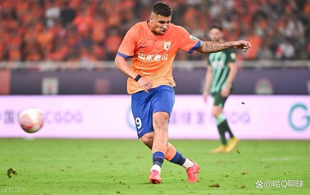 球员闪电进球,破门打开胜利之门的简单介绍 球员闪电进球,破门打开胜利之门的简单介绍