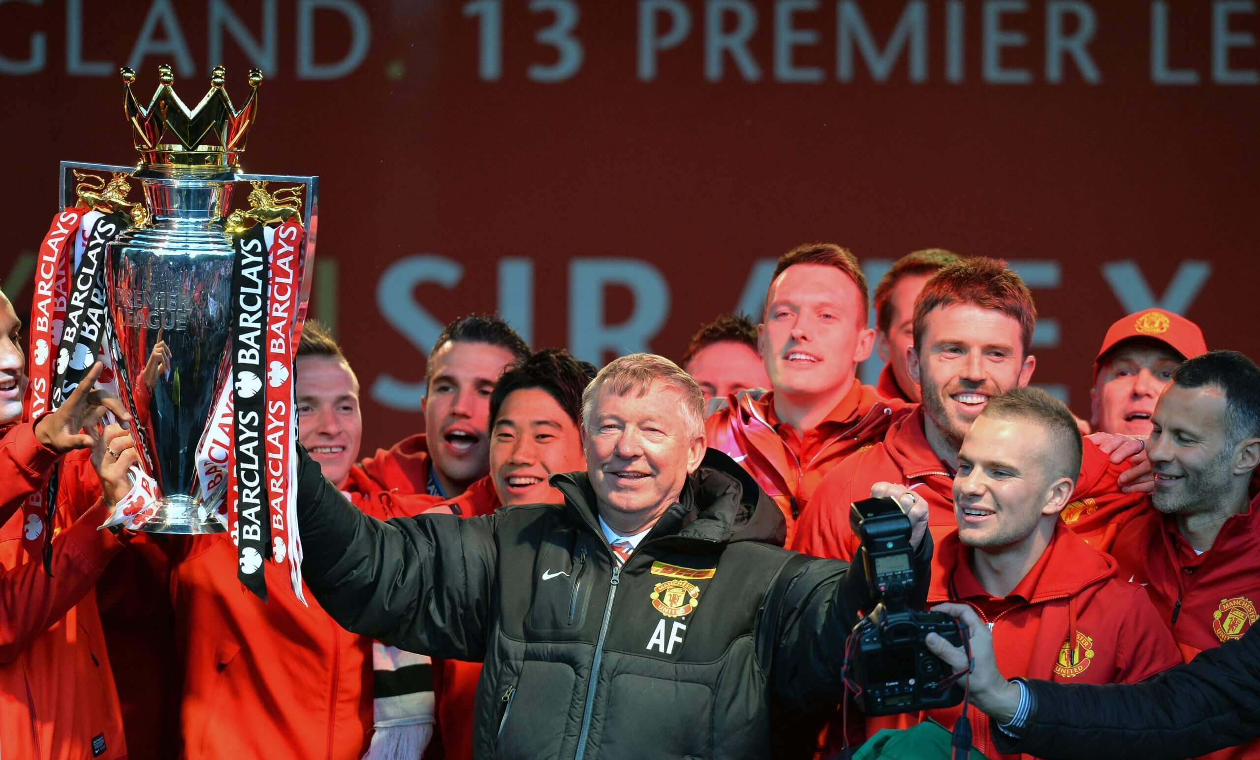 曼联主场大胜,保留冠军希望的简单介绍 曼联主场大胜,保留冠军希望的简单介绍