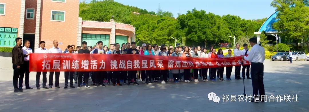 球队施展团队合作,共同致胜的简单介绍 球队施展团队合作,共同致胜的简单介绍