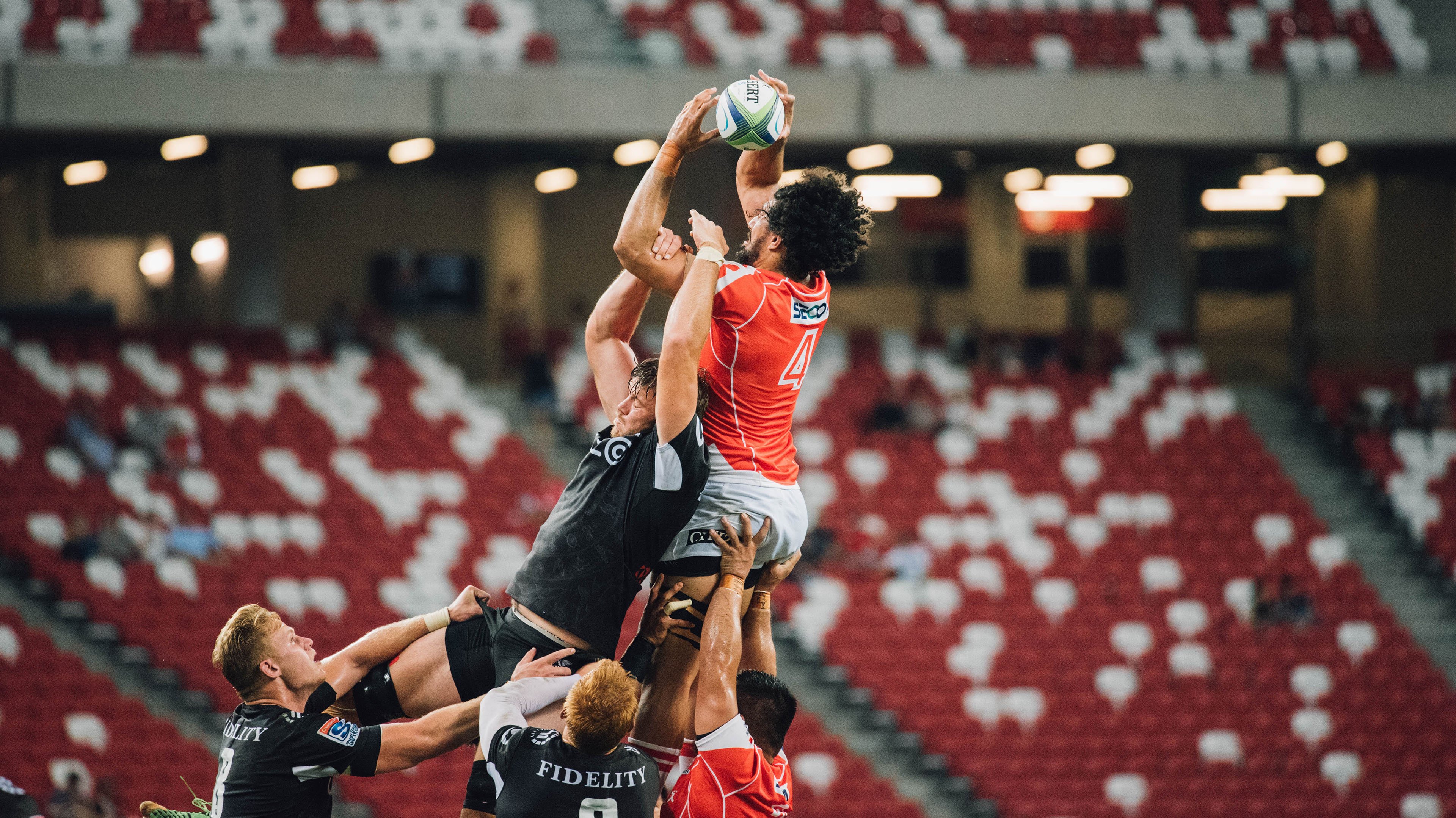 德甲争冠战之夜,拉文个人能力完全展现,一己之力改写冠军剧本