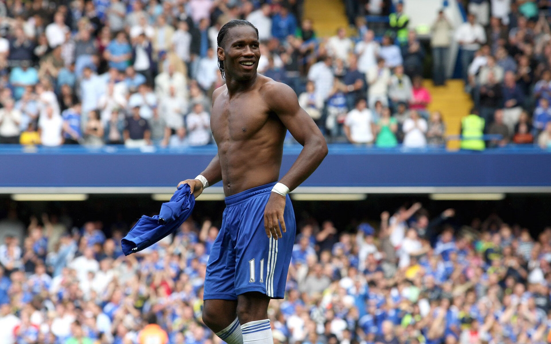 库尔图瓦神级爆发难救主，墨西哥新星压哨绝杀里昂